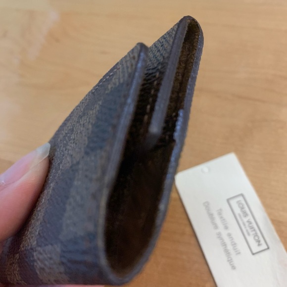 Louis Vuitton Cufflink Case - Picture 10 of 13